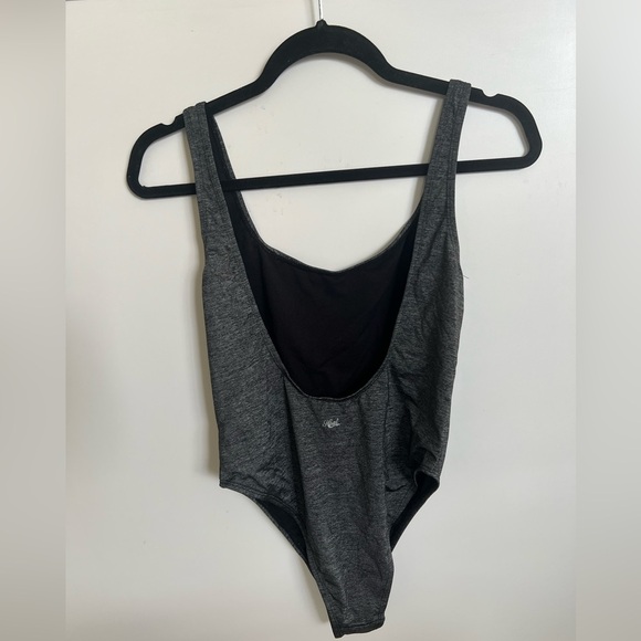 Heat Summer Vibes One Piece Swimsuit Size Medium - Picture 2 of 3